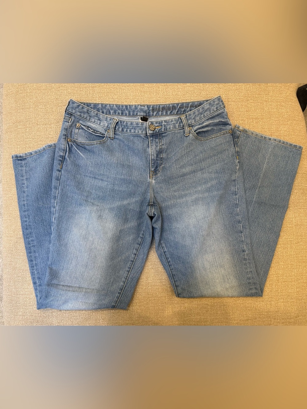 Women’s Straight Leg Gap Jeans